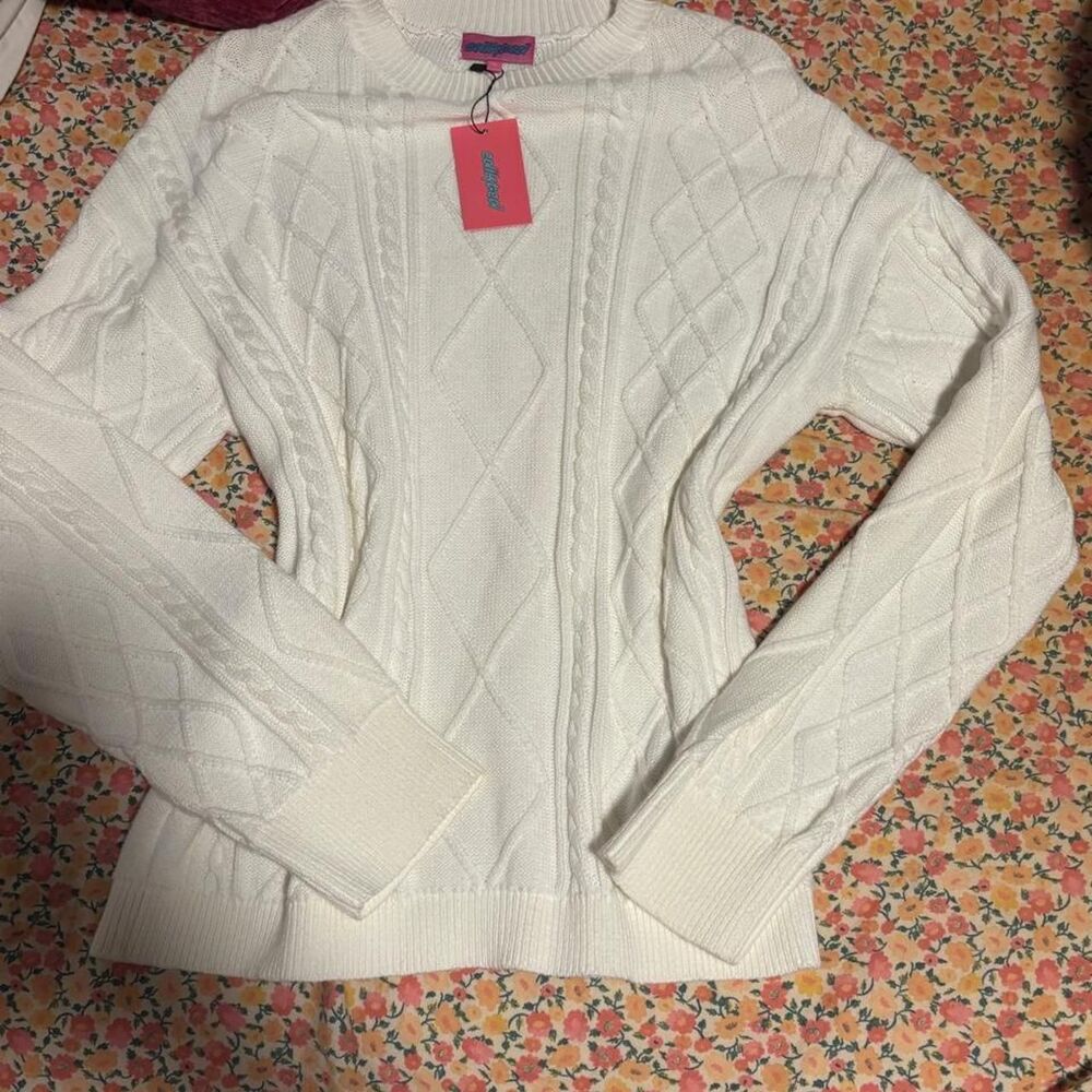 Edikted Women's White and Cream Jumper